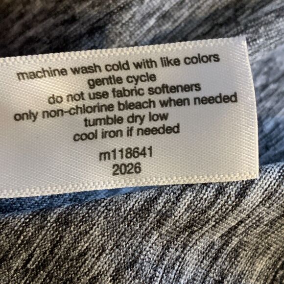 LIVI Lane Bryant Active T-Shirt Women's 22/24 Short Sleeves V-Neck Wicking Black - Picture 9 of 12